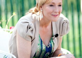 J. K. Rowling, créatrice d'Harry Potter.